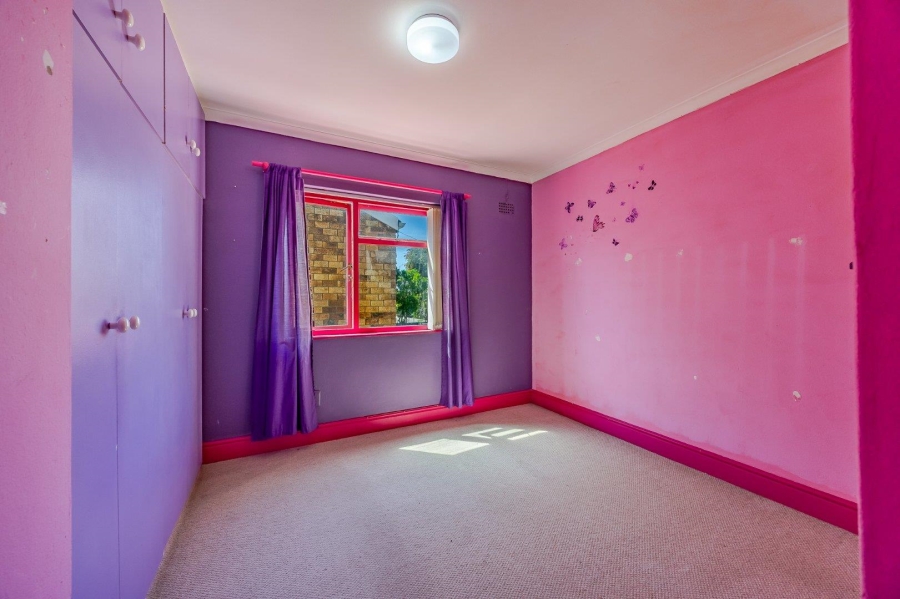 4 Bedroom Property for Sale in Kirstenhof Western Cape